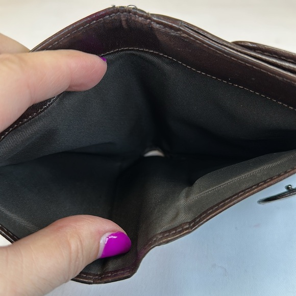 Fendi Zucca bifold wallet with brown leather trim and interior - Picture 9 of 11